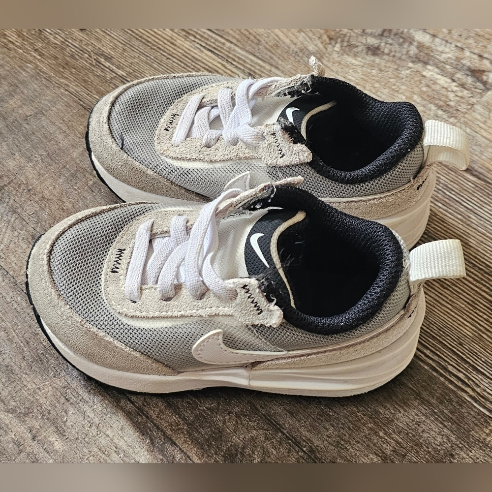 Nike Waffles One (TD) Size 6C Toddler Boy